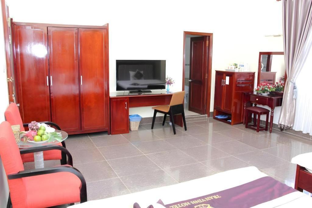 Tran Vinh Hotel Bac Lieu Экстерьер фото